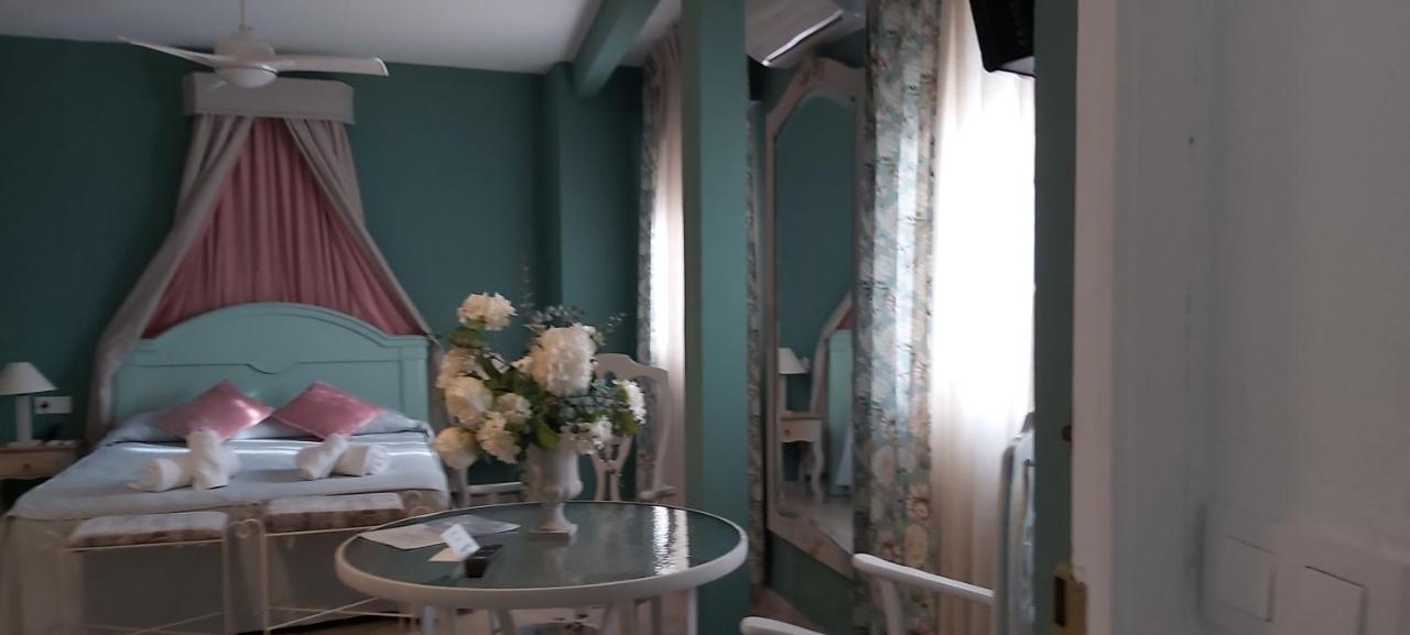 A 20 Metros De La Mezquita Catedral ,Apartamentos Turistico Cespedes 5 Cordoba Luaran gambar