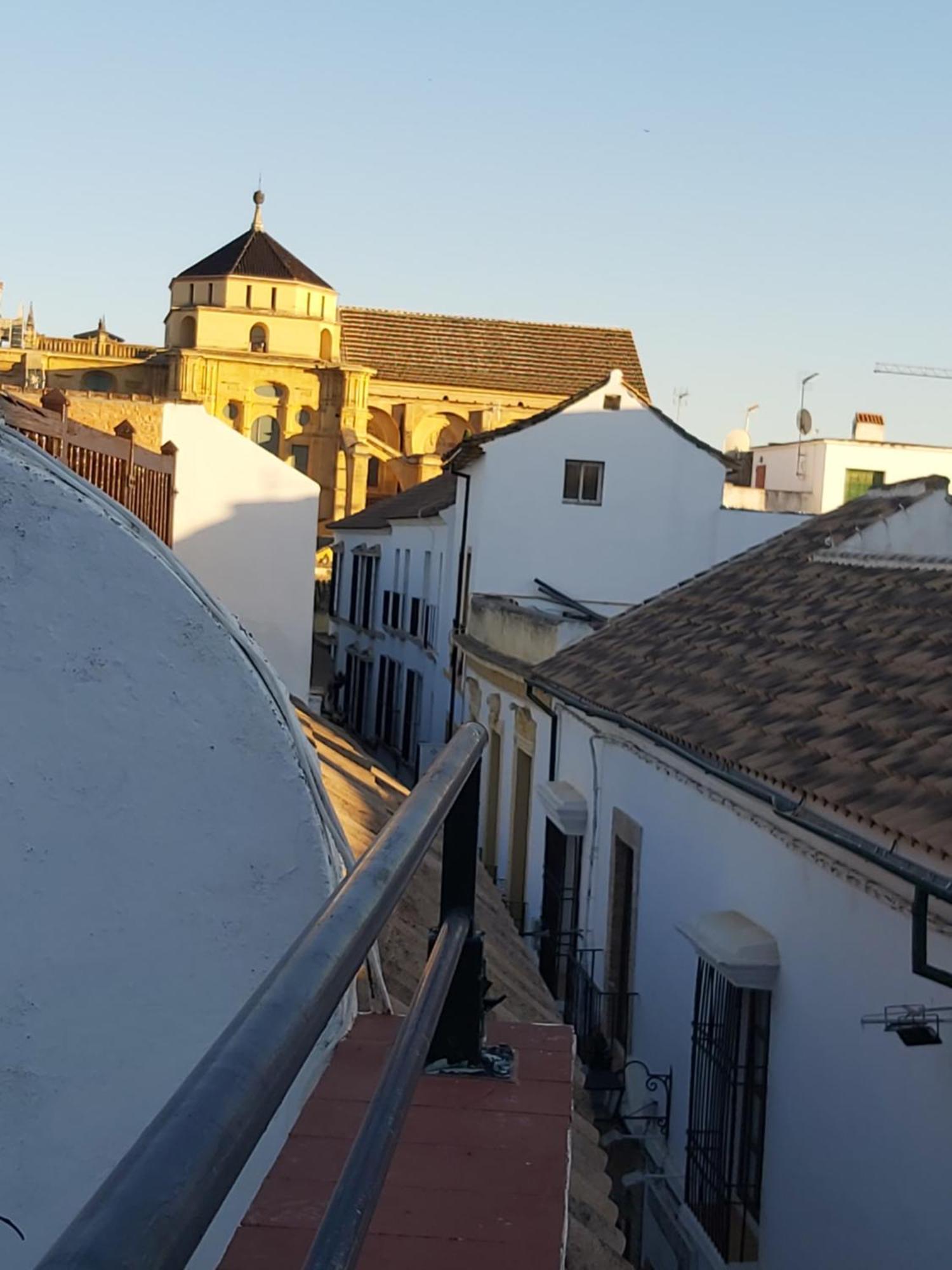 A 20 Metros De La Mezquita Catedral ,Apartamentos Turistico Cespedes 5 Cordoba Bilik gambar
