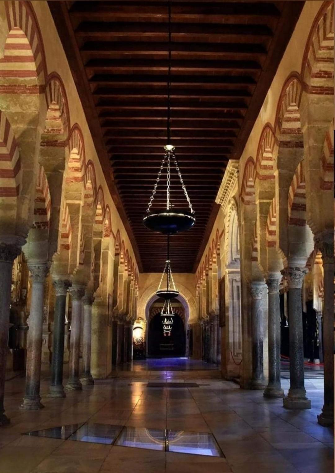 A 20 Metros De La Mezquita Catedral ,Apartamentos Turistico Cespedes 5 Cordoba Bilik gambar